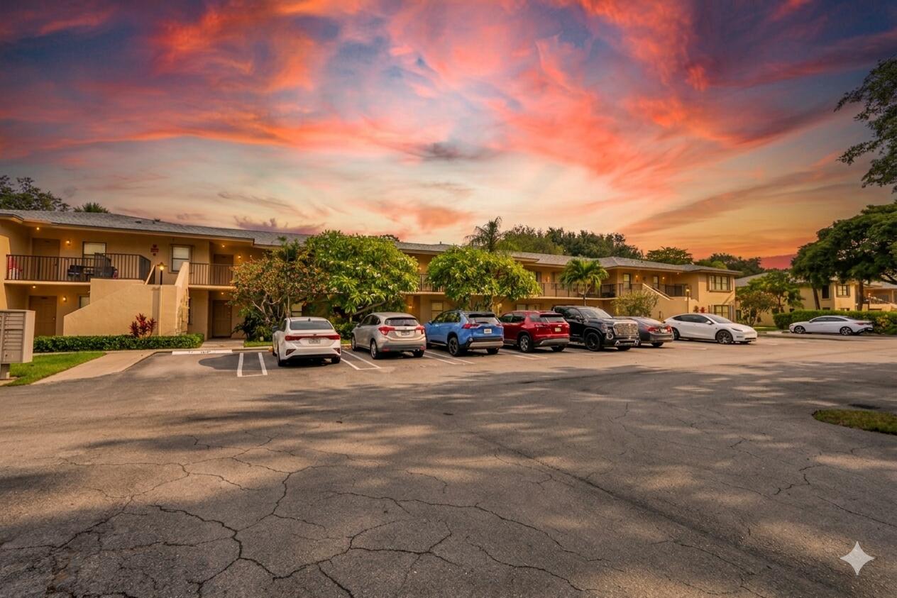 DELRAY OAKS WEST CONDO - Residential Lease