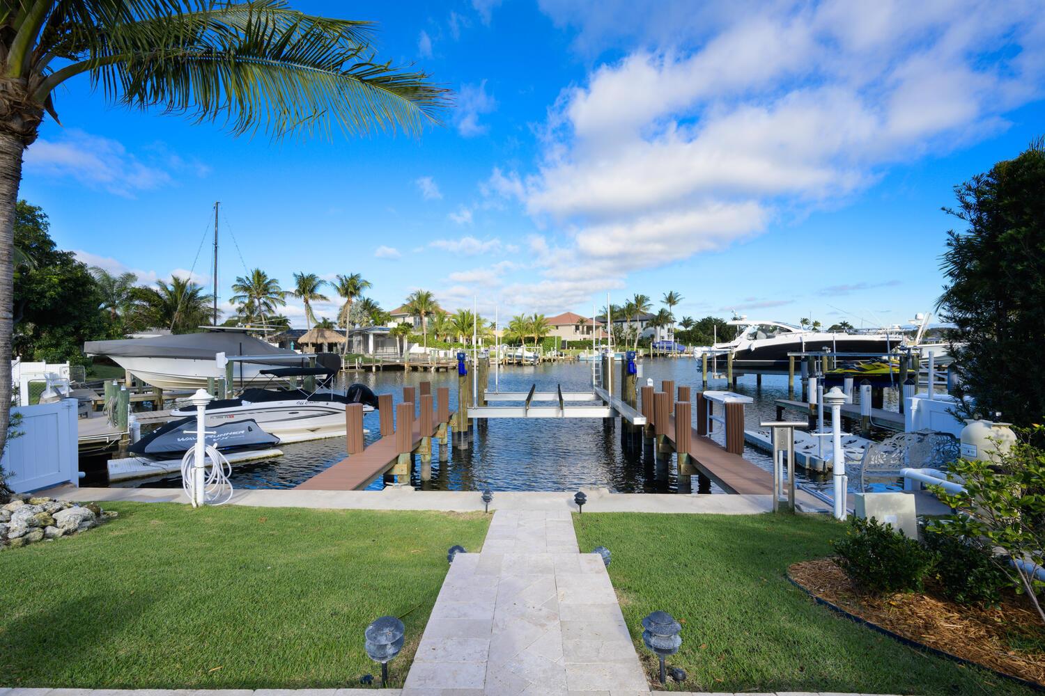 NORTH PALM BEACH VILLAGE - Land