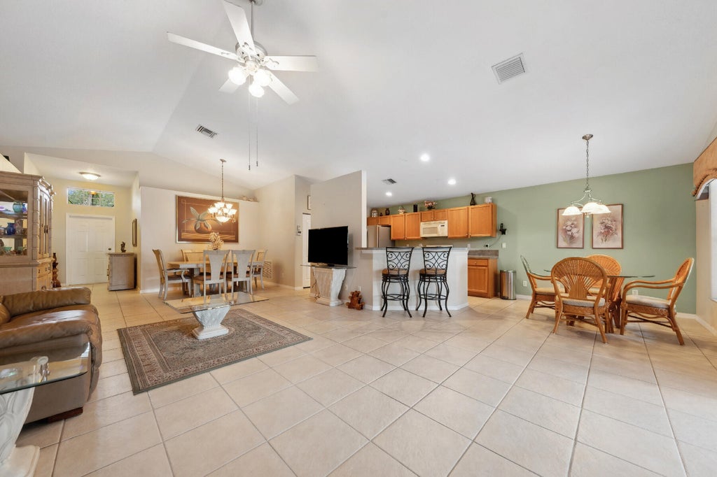 Photo of 5317 Toscana Trail, Boynton Beach, FL 33437 (MLS # R11078679)