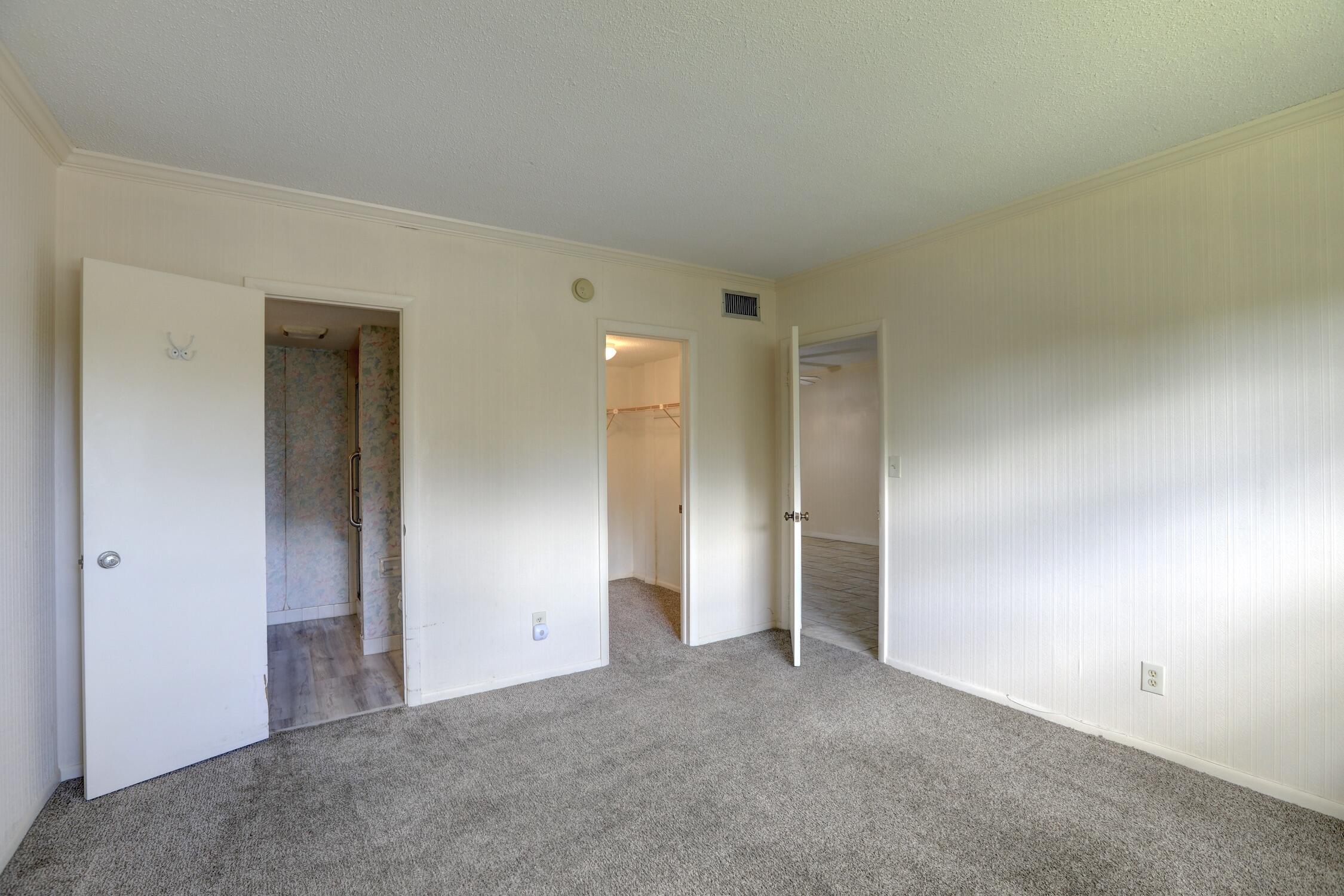 """ROYAL PARK BLDGS E, W & N""" - Residential