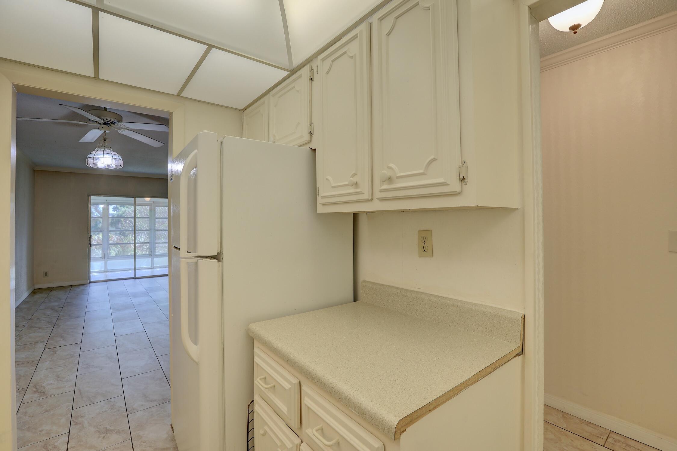 """ROYAL PARK BLDGS E, W & N""" - Residential