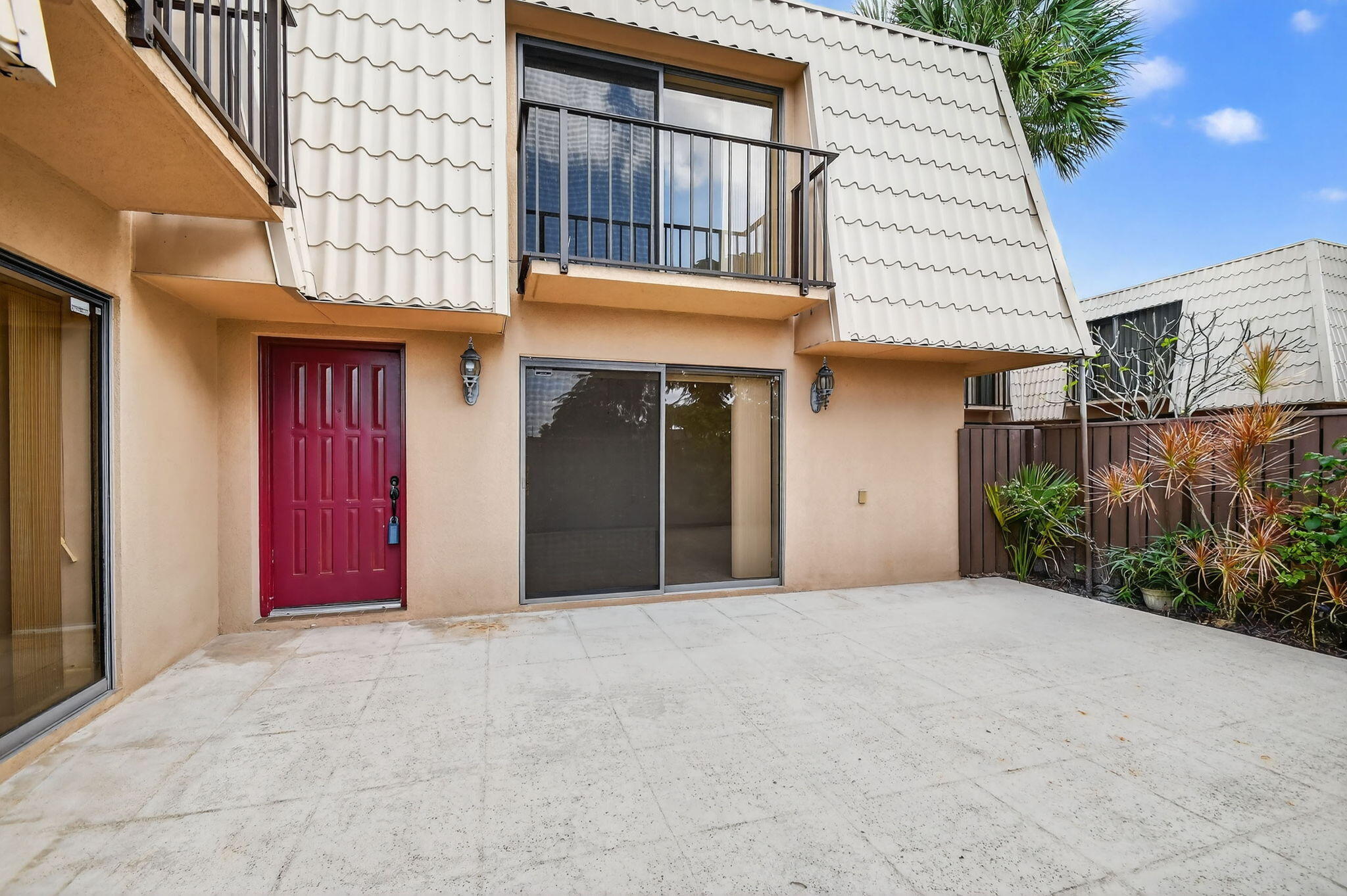 VILLAGE OF SANDALWOOD LAK - Residential