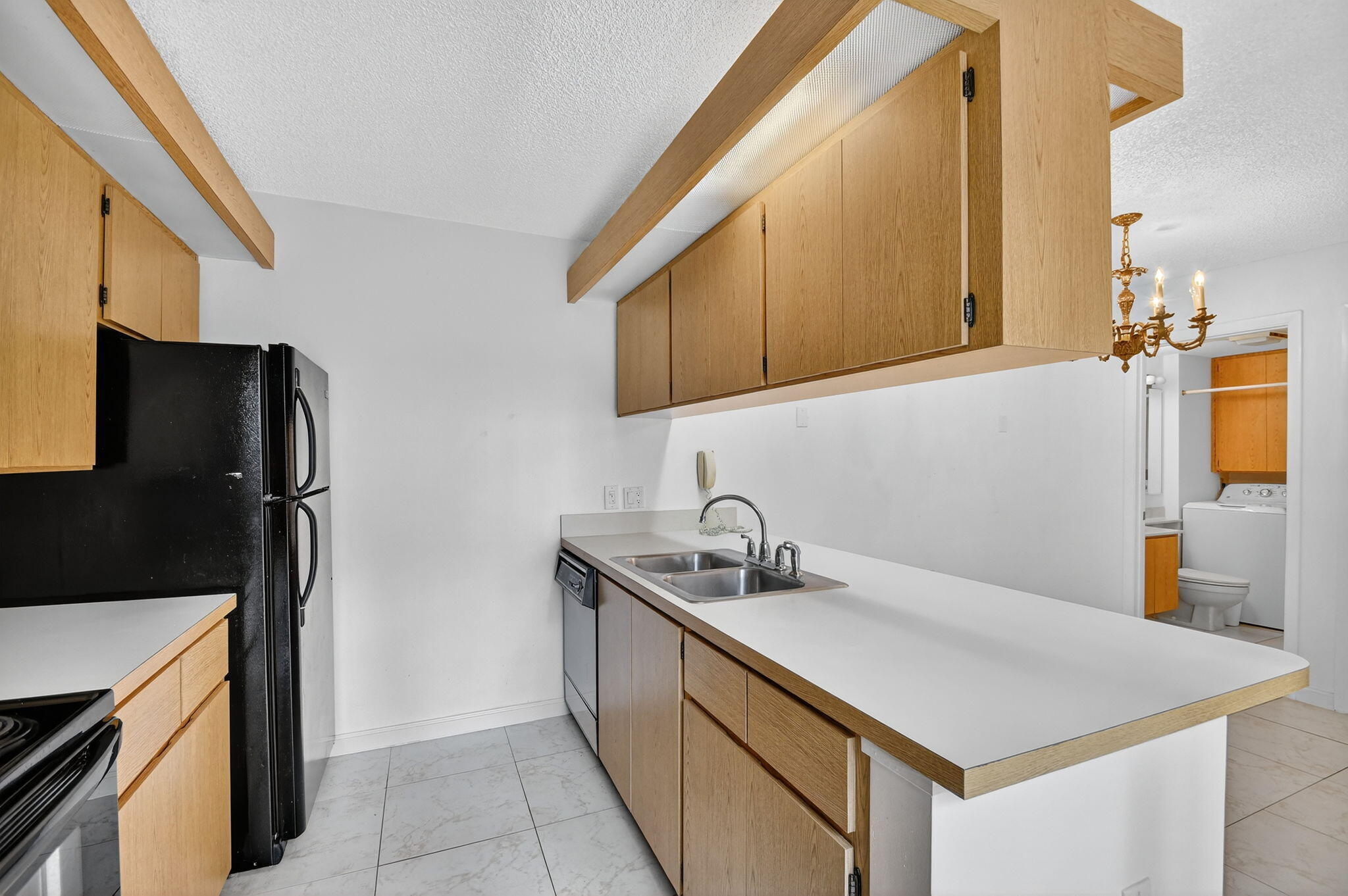 VILLAGE OF SANDALWOOD LAK - Residential