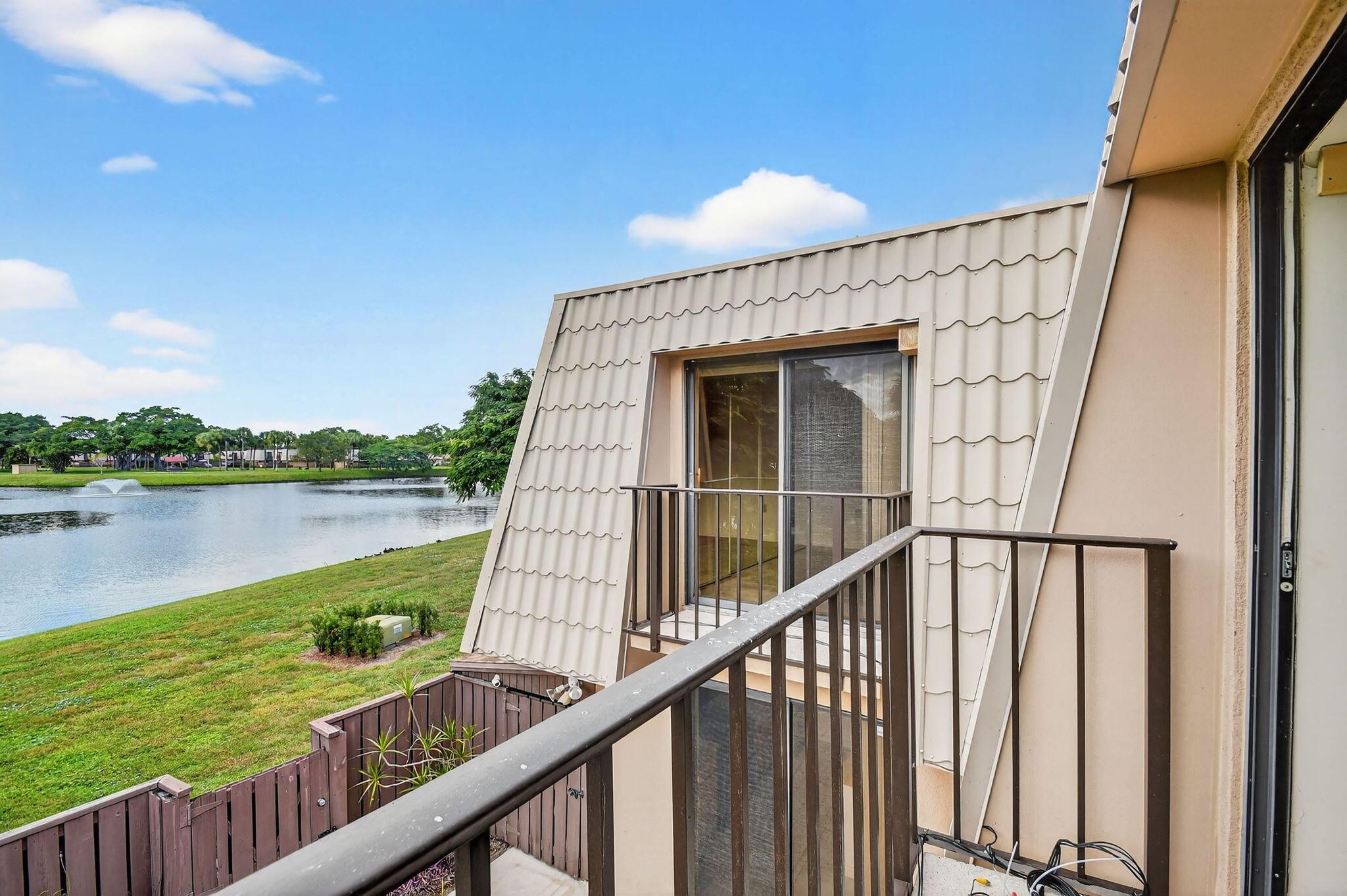 VILLAGE OF SANDALWOOD LAK - Residential