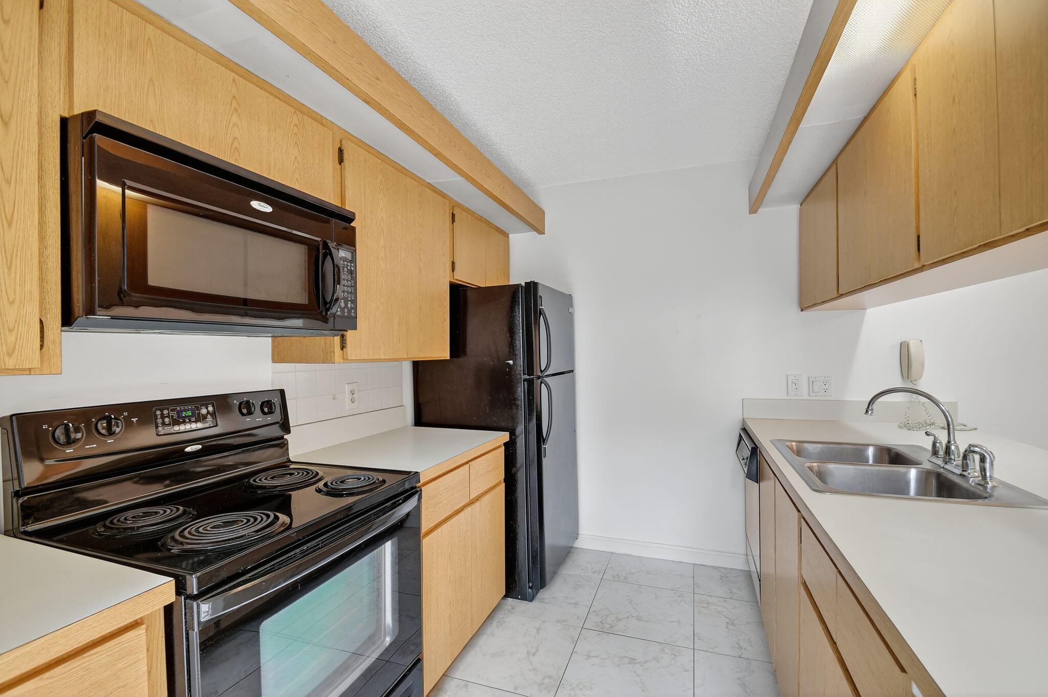 VILLAGE OF SANDALWOOD LAK - Residential