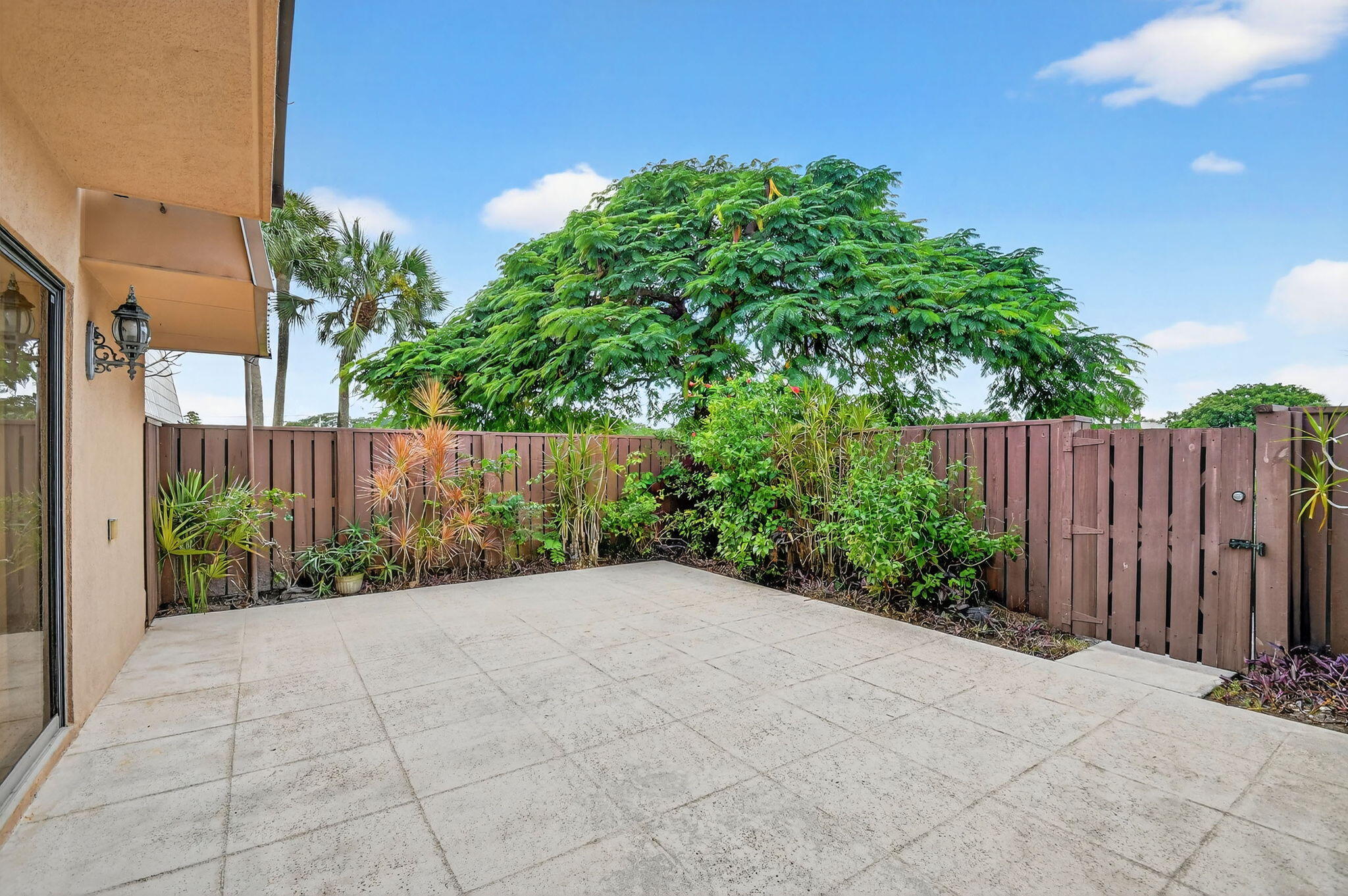 VILLAGE OF SANDALWOOD LAK - Residential