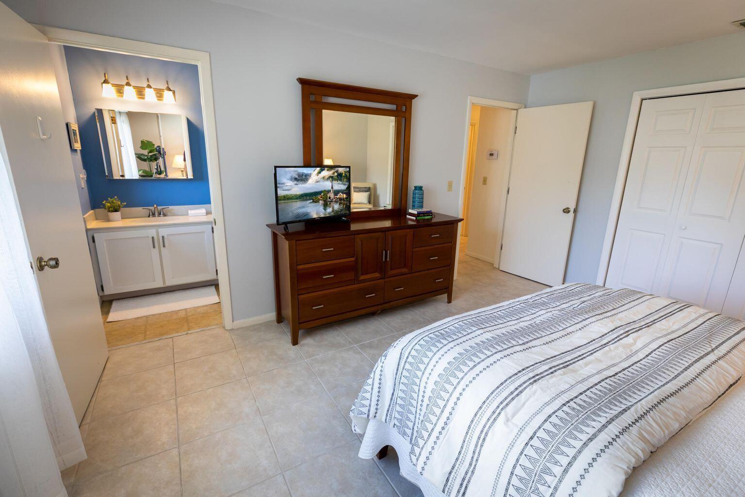 EASTVIEW VILLAGE SQUARE C - Residential