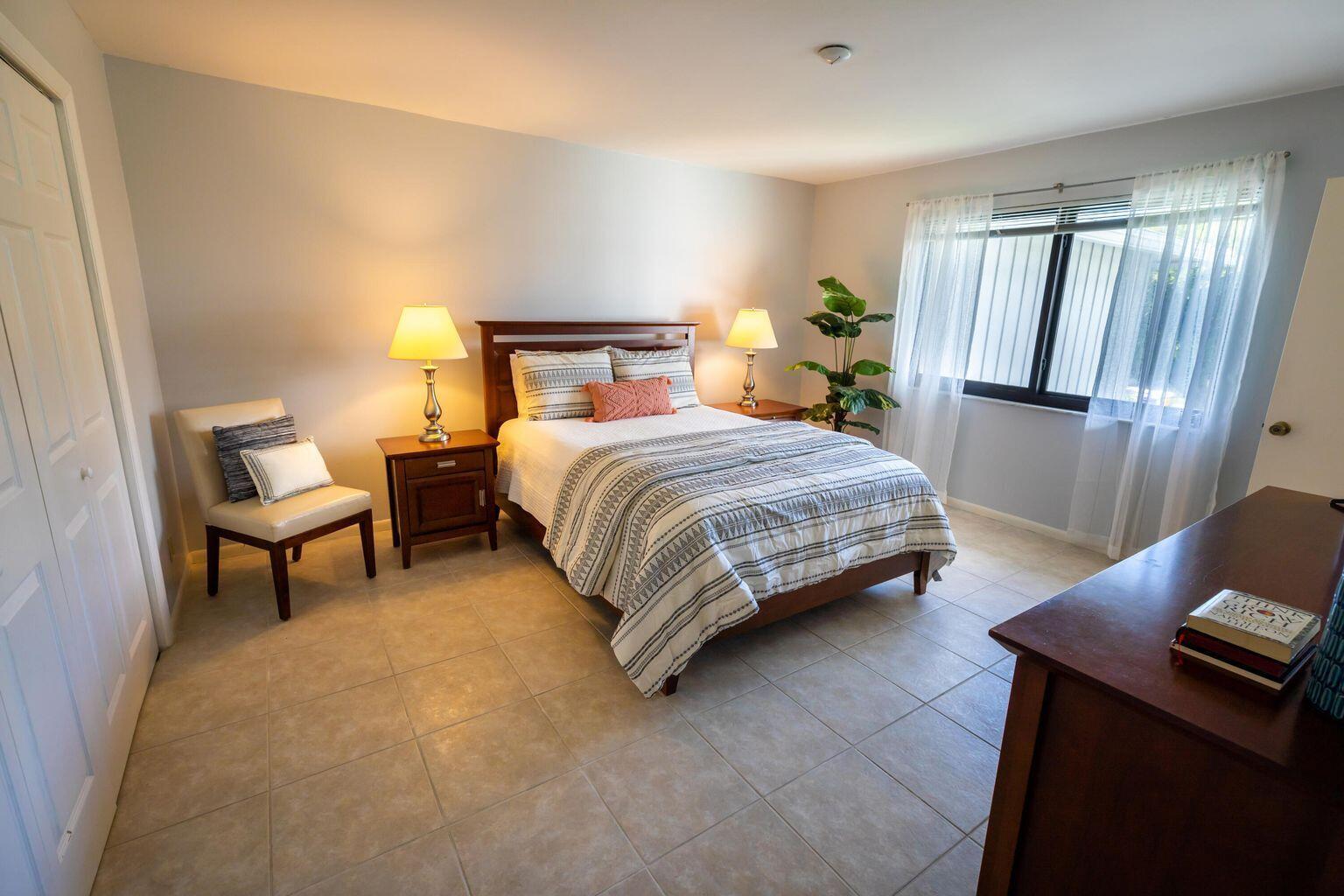 EASTVIEW VILLAGE SQUARE C - Residential