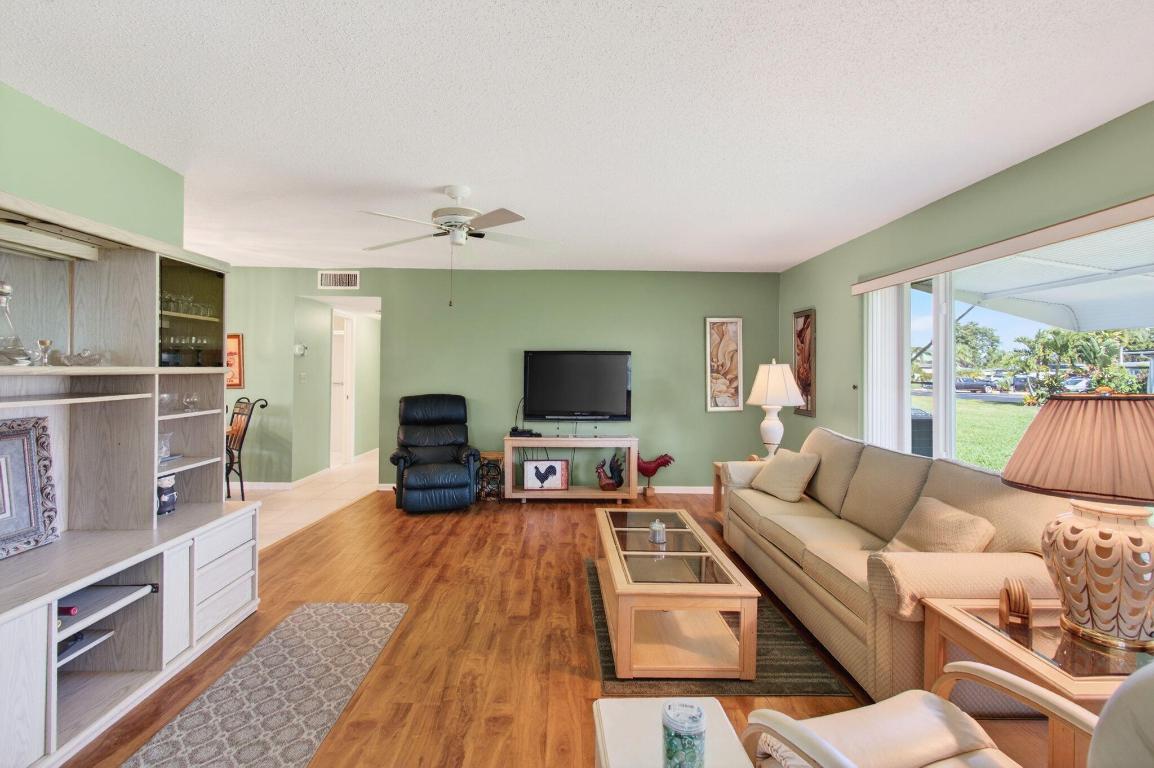 HIGH POINT OF DELRAY BEACH CONDO SEC II - Residential