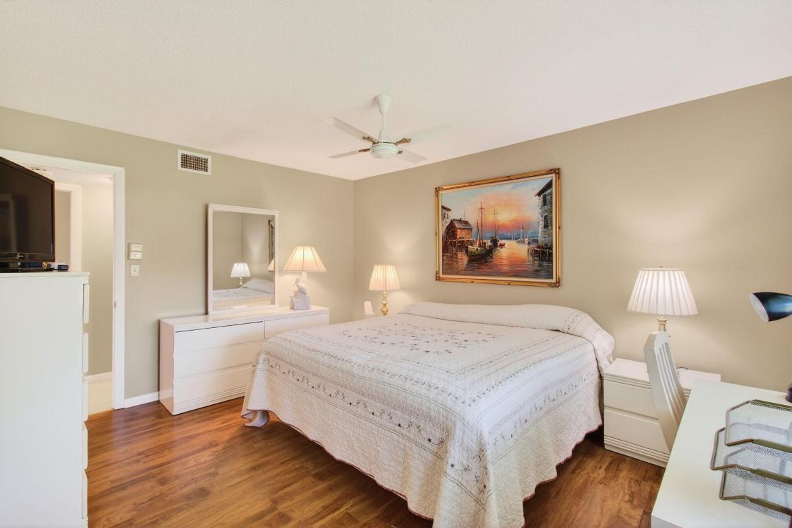 HIGH POINT OF DELRAY BEACH CONDO SEC II - Residential