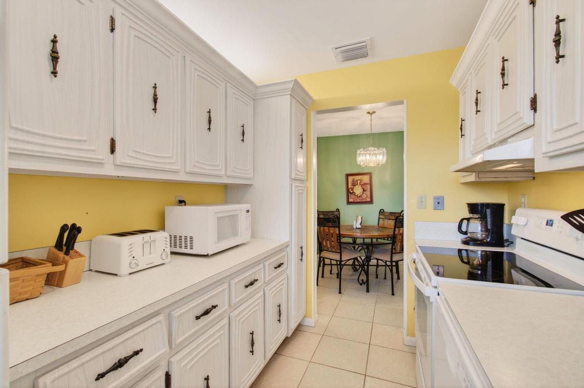 HIGH POINT OF DELRAY BEACH CONDO SEC II - Residential