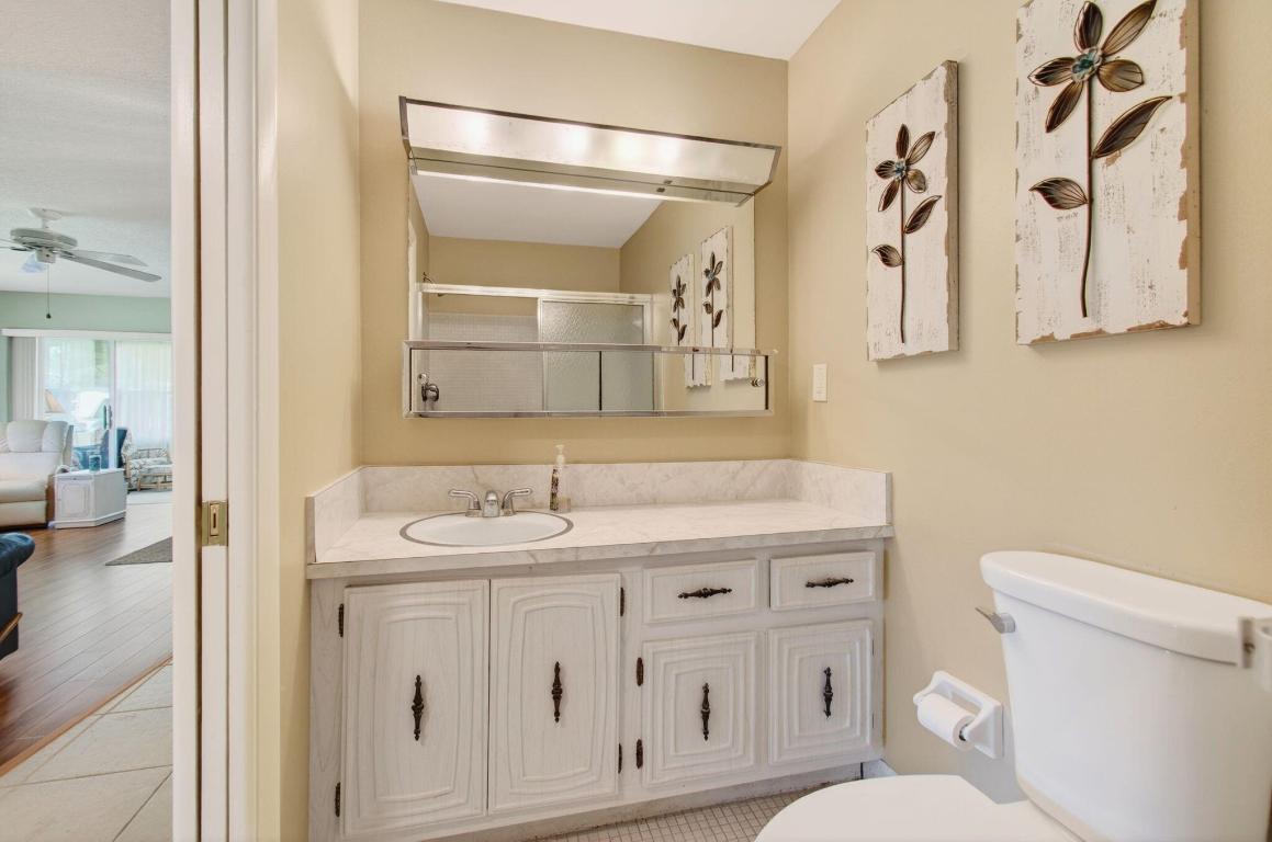 HIGH POINT OF DELRAY BEACH CONDO SEC II - Residential