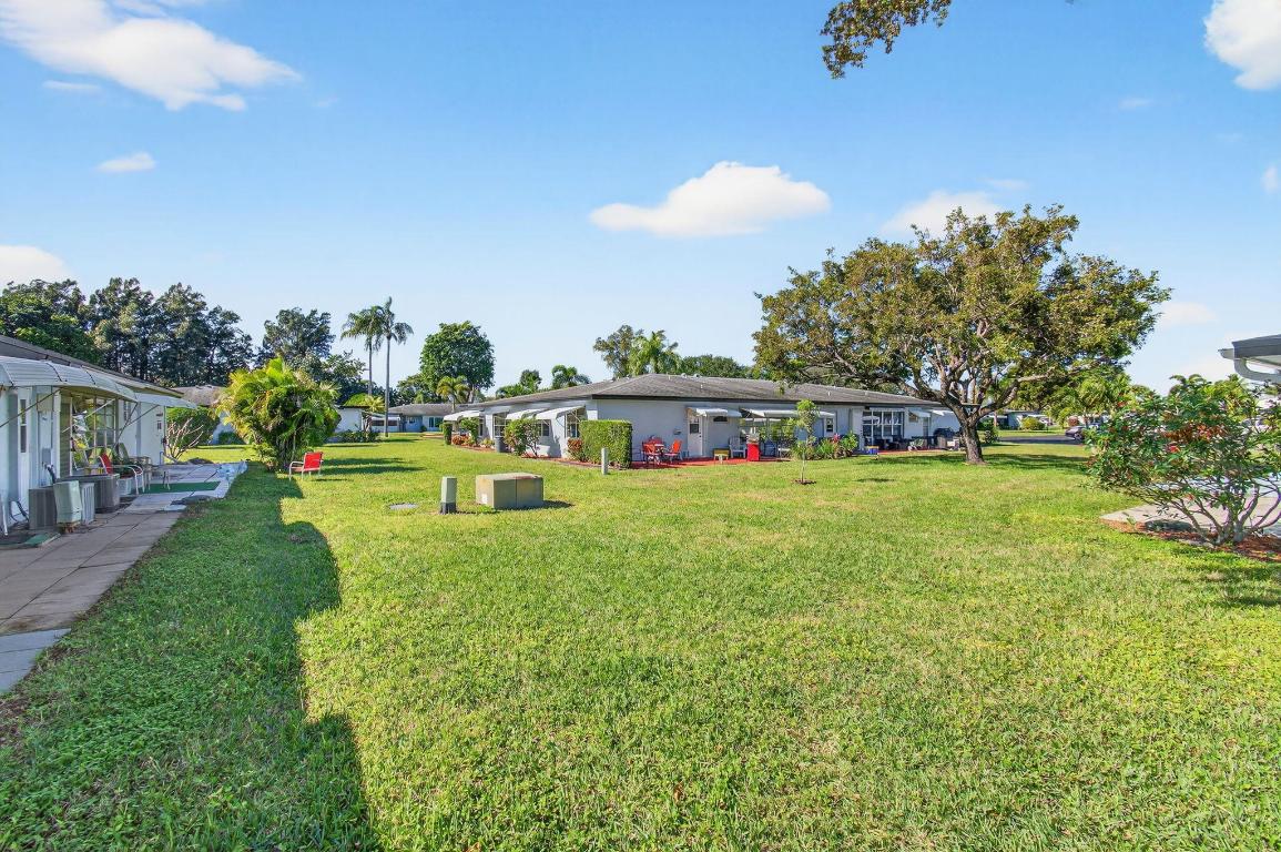 HIGH POINT OF DELRAY BEACH CONDO SEC II - Residential