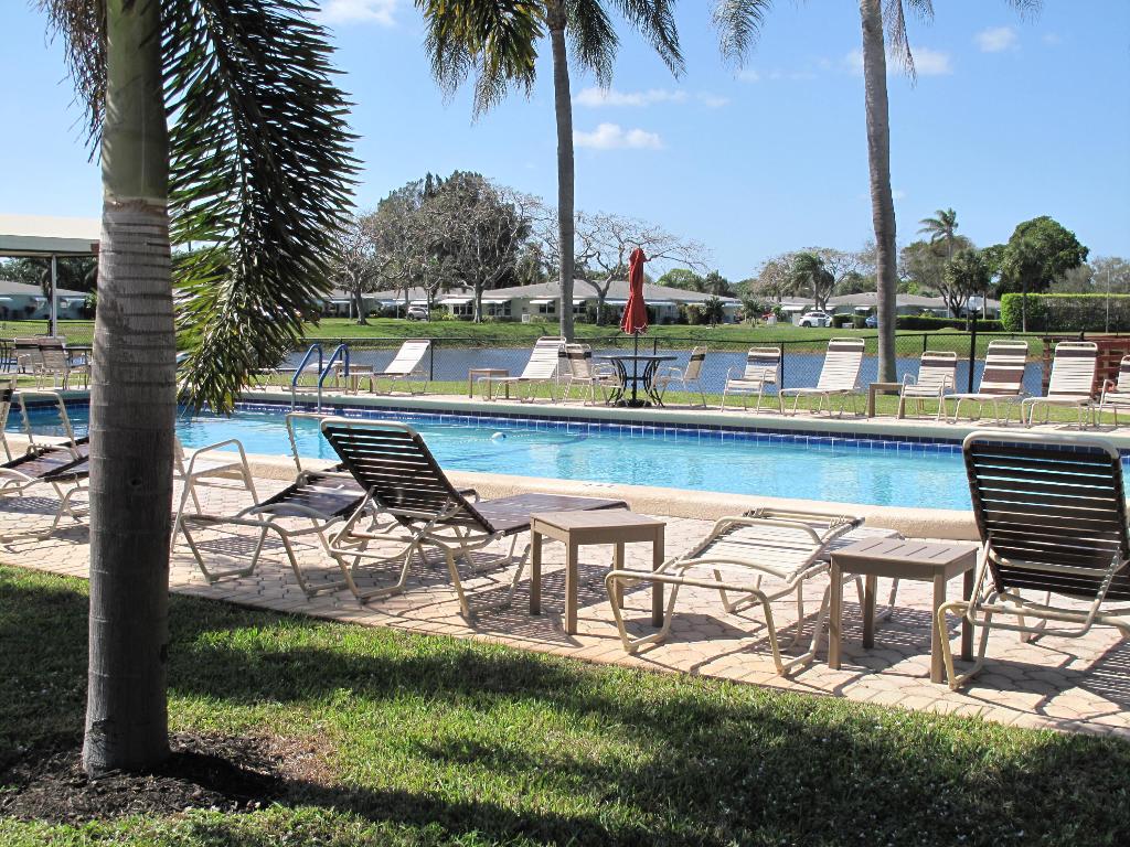 HIGH POINT OF DELRAY BEACH CONDO SEC II - Residential