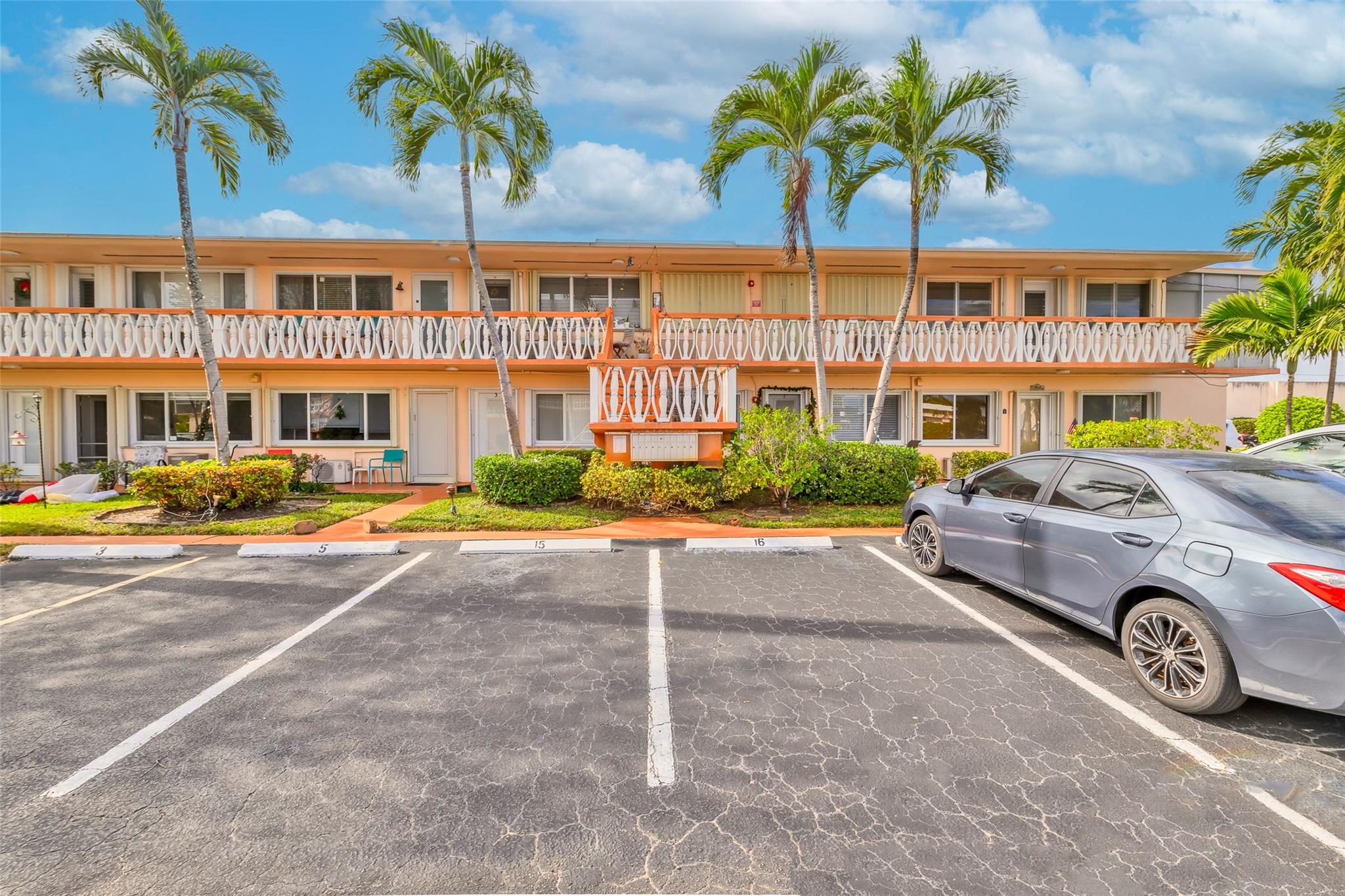 1000 SW 11th Ave #2E