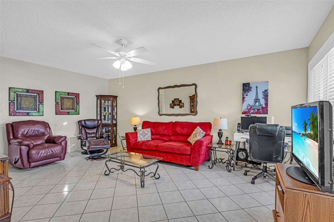 ROLEN LAKE - Residential