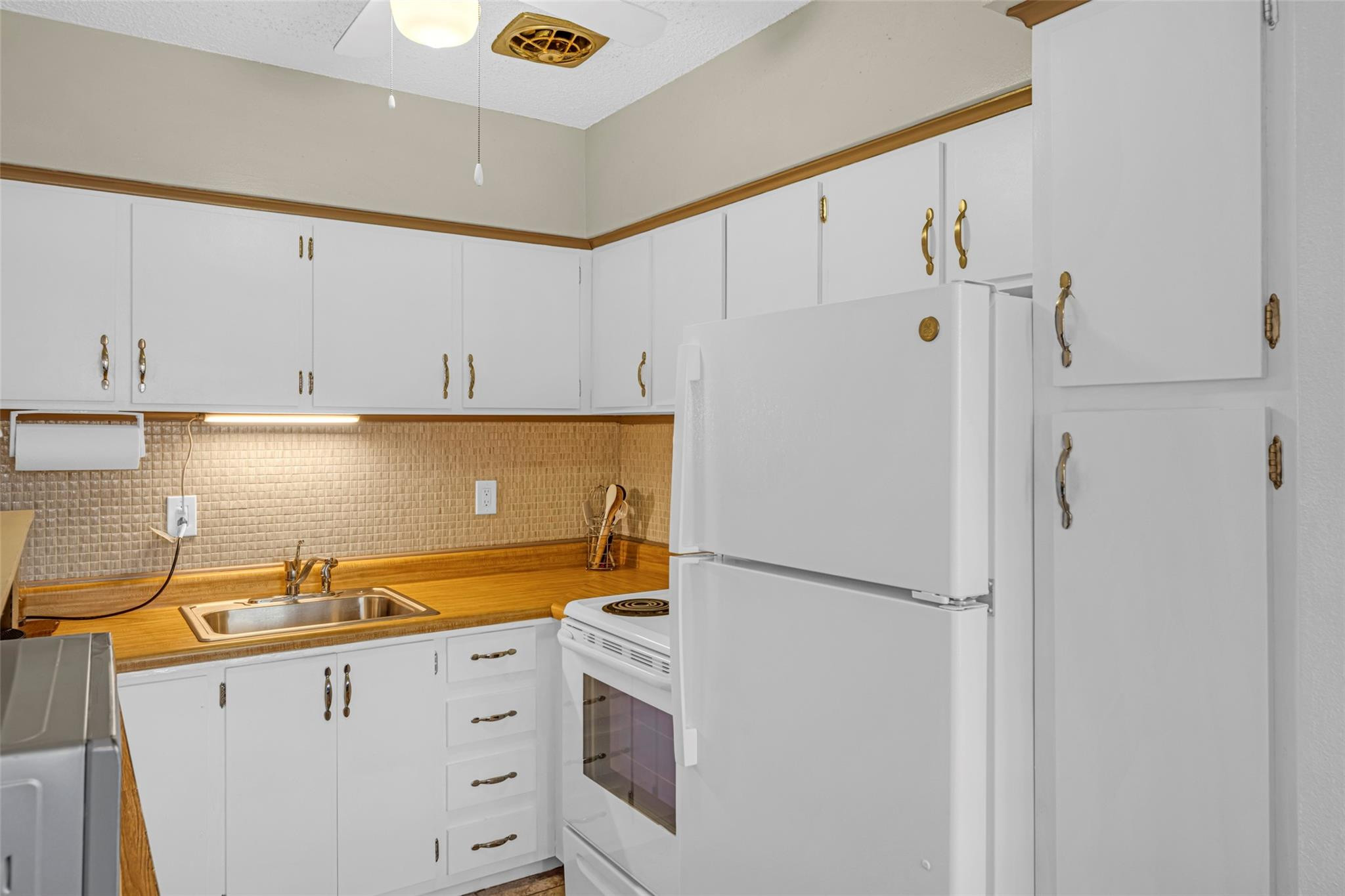 ROLEN LAKE - Residential