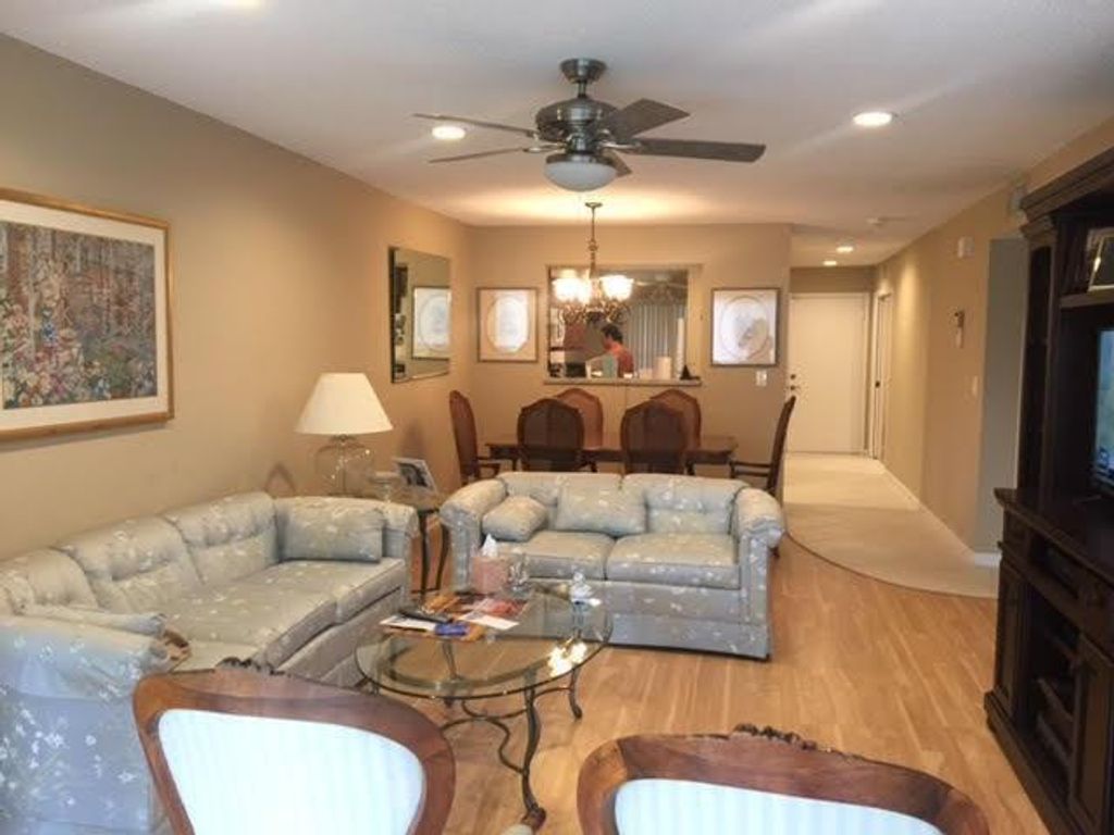 Photo of 13886 VÃ­a Flora A, Delray Beach, FL 33484 (MLS # B26013108)