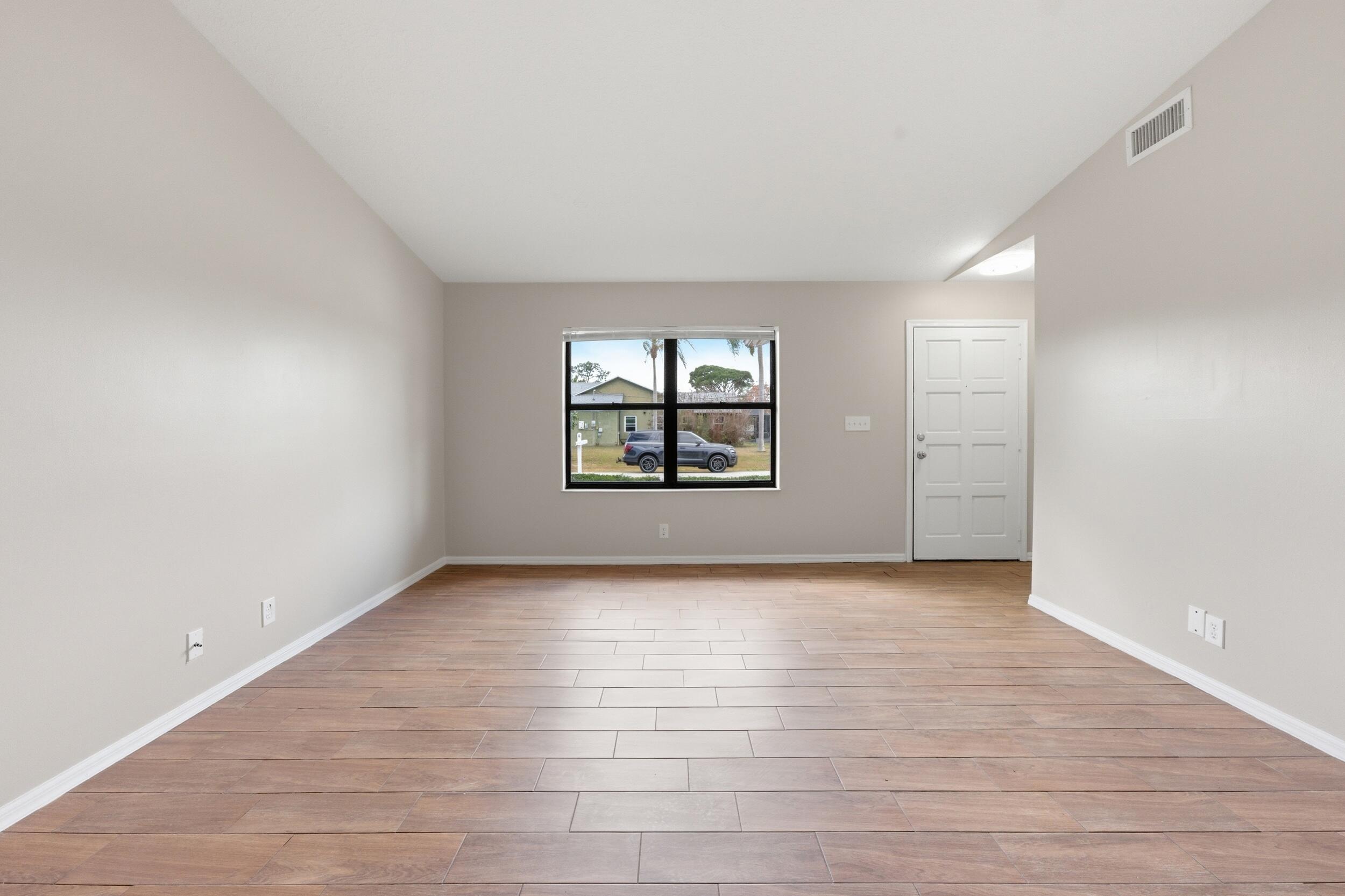 PORT ST LUCIE SECTION 13 - Residential