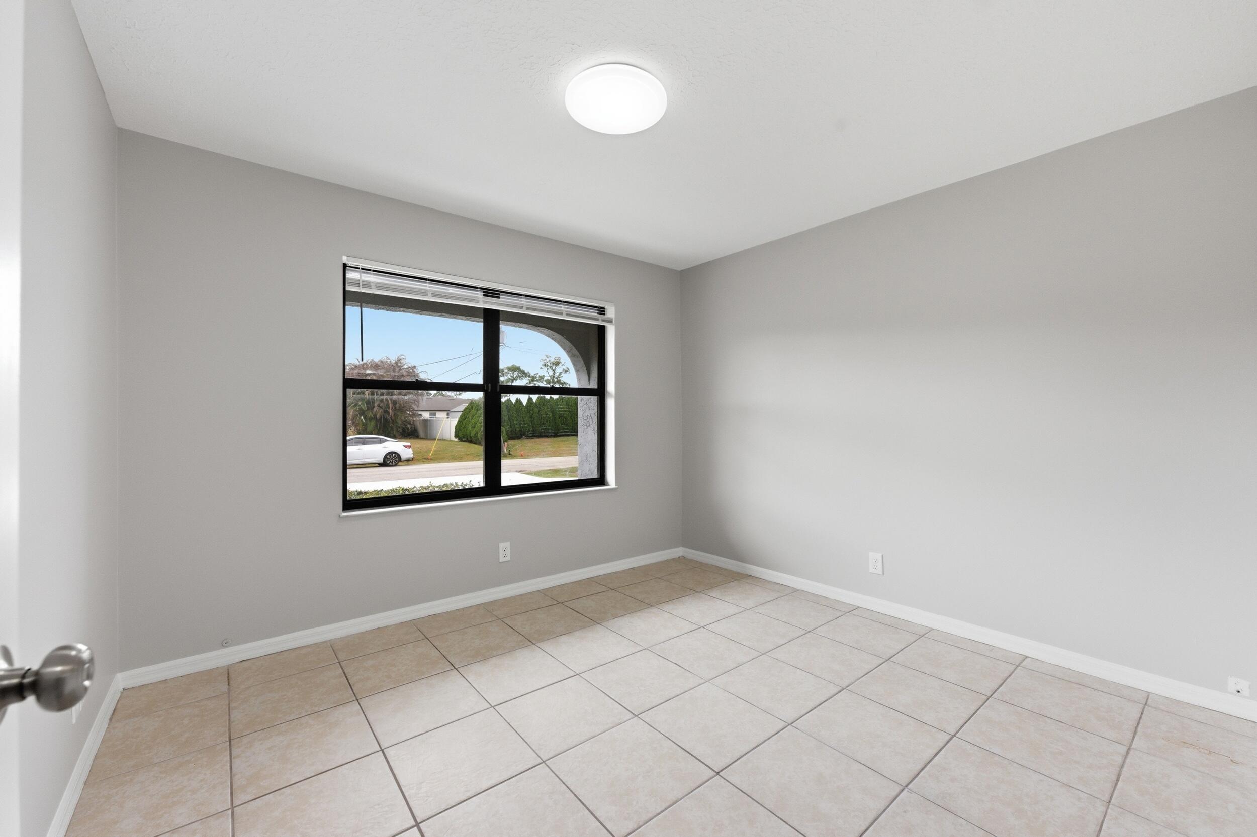 PORT ST LUCIE SECTION 13 - Residential