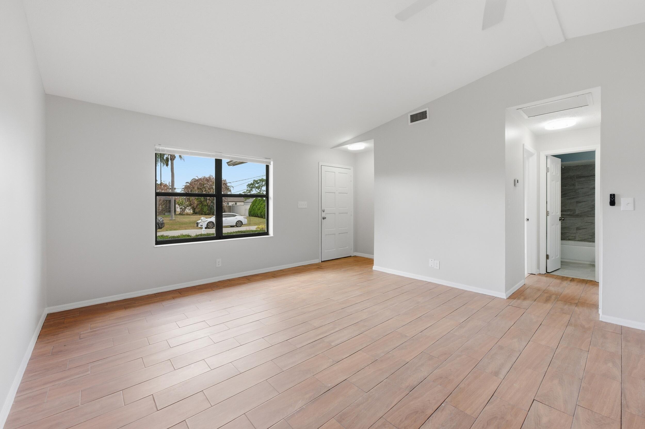 PORT ST LUCIE SECTION 13 - Residential