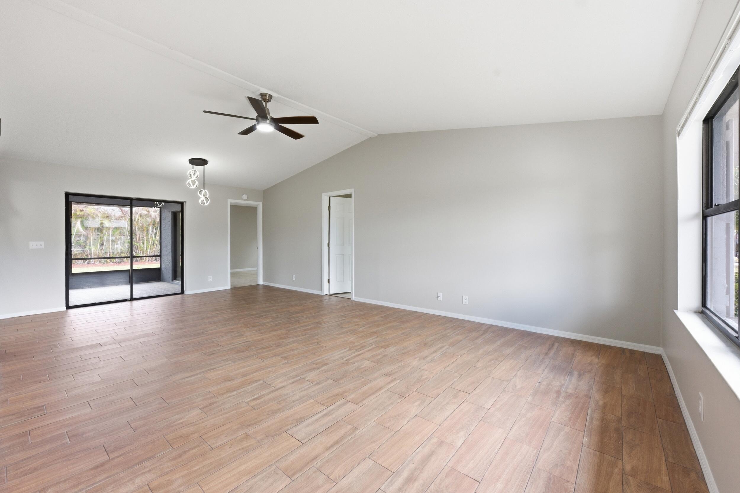 PORT ST LUCIE SECTION 13 - Residential