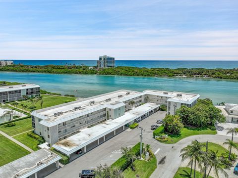 A home in Tequesta