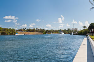 CORAL KEY VILLAS SEC 11 - Residential