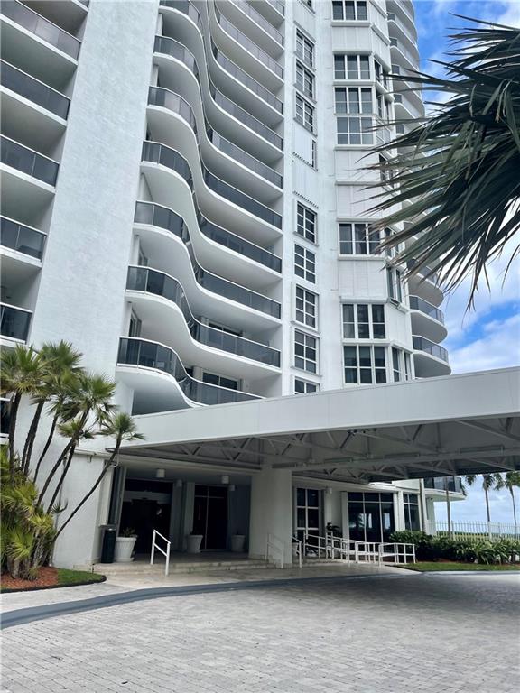 Sands Pointe Ocean Beach - Residential