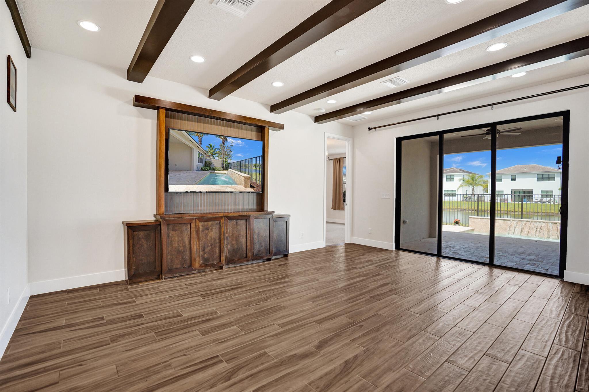 7190 Montereal Path
