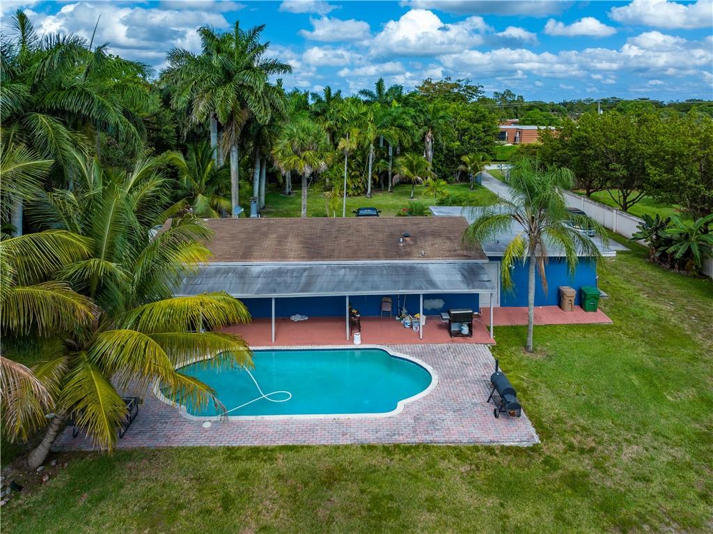 FLA. FRUIT LANDS - Residential