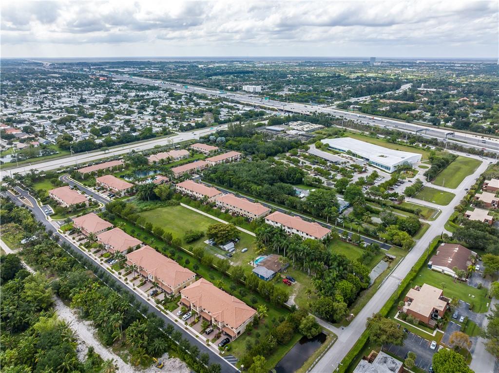 FLA. FRUIT LANDS - Residential