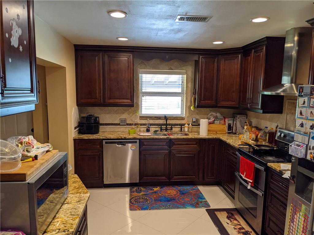 FLA. FRUIT LANDS - Residential