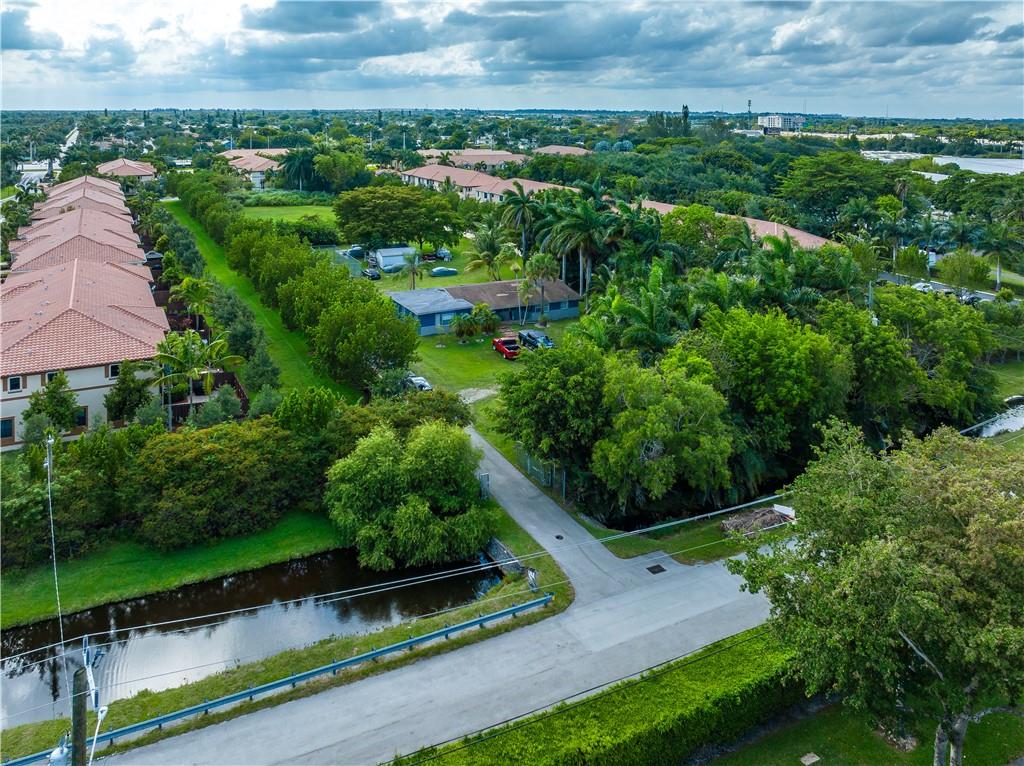 FLA. FRUIT LANDS - Residential