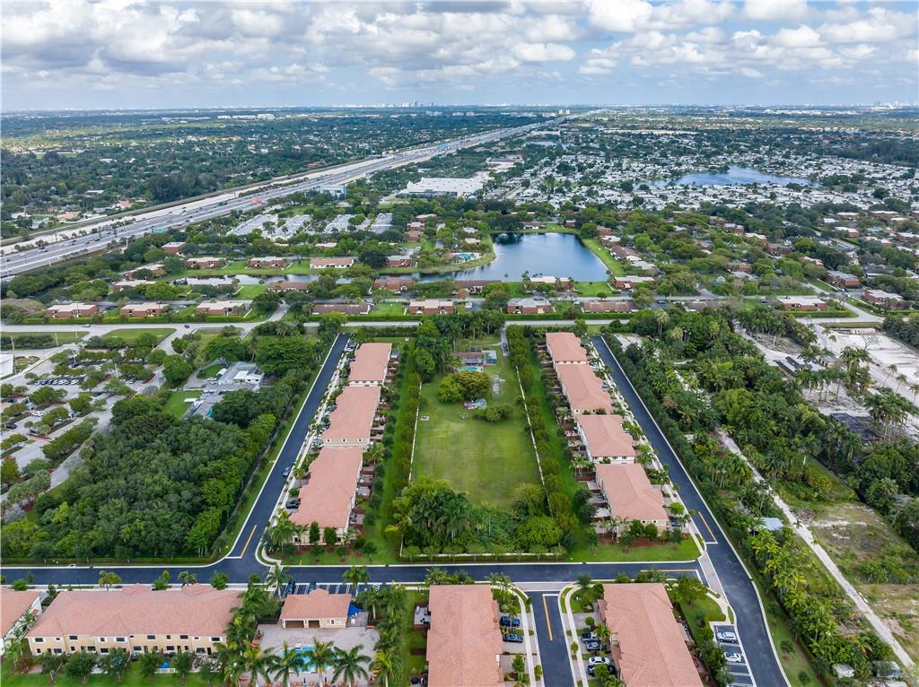 FLA. FRUIT LANDS - Residential
