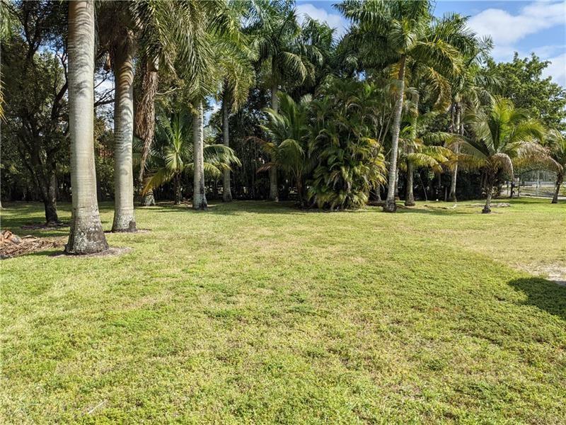 FLA. FRUIT LANDS - Residential