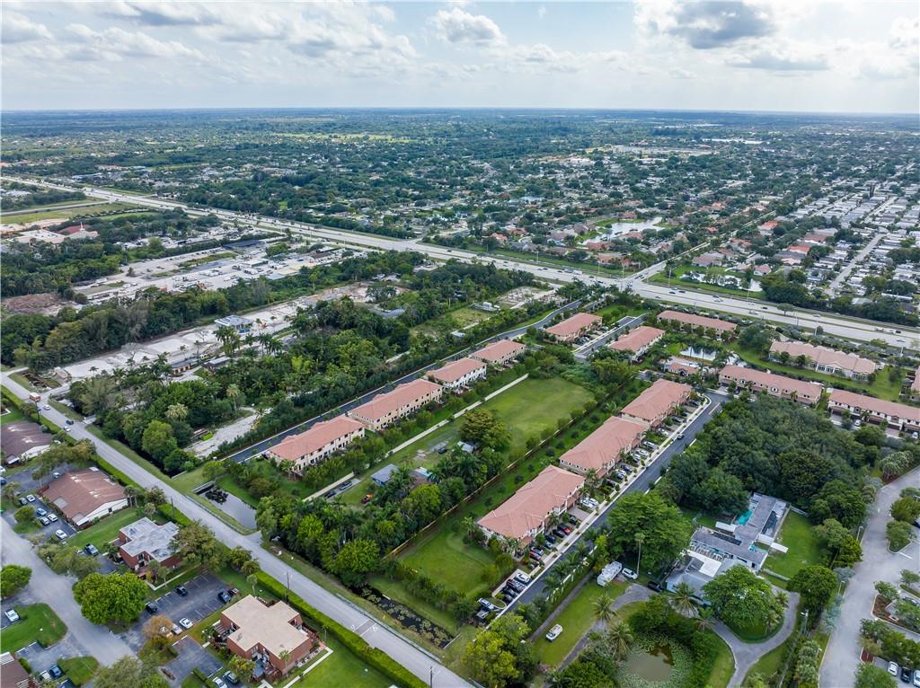 FLA. FRUIT LANDS - Residential