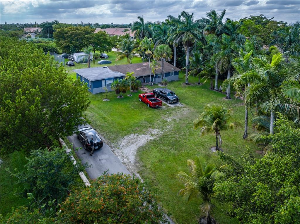 FLA. FRUIT LANDS - Residential