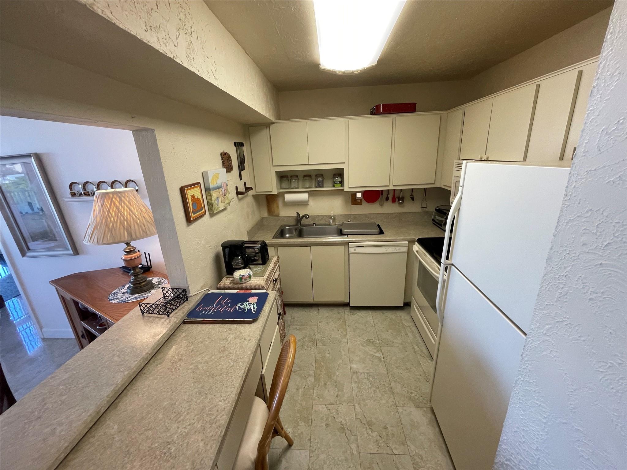 Silver Thatch Atlantic Pl - Residential Lease