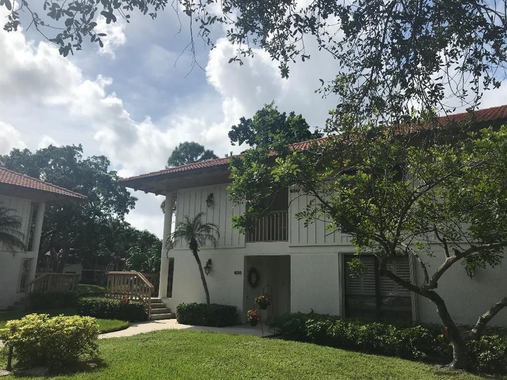 Photo of 634 Brackenwood Cove, Palm Beach Gardens, FL 33418 (MLS # R10636166)