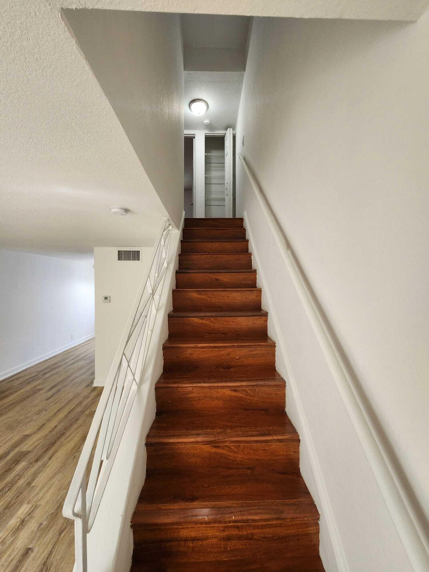 TOWNHOUSES OF PLANTATION - Residential Lease