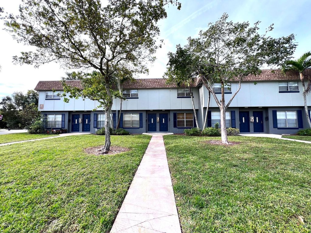 Photo of 4844 NW 9th Drive #4844, Plantation, FL 33317 (MLS # B26027184)