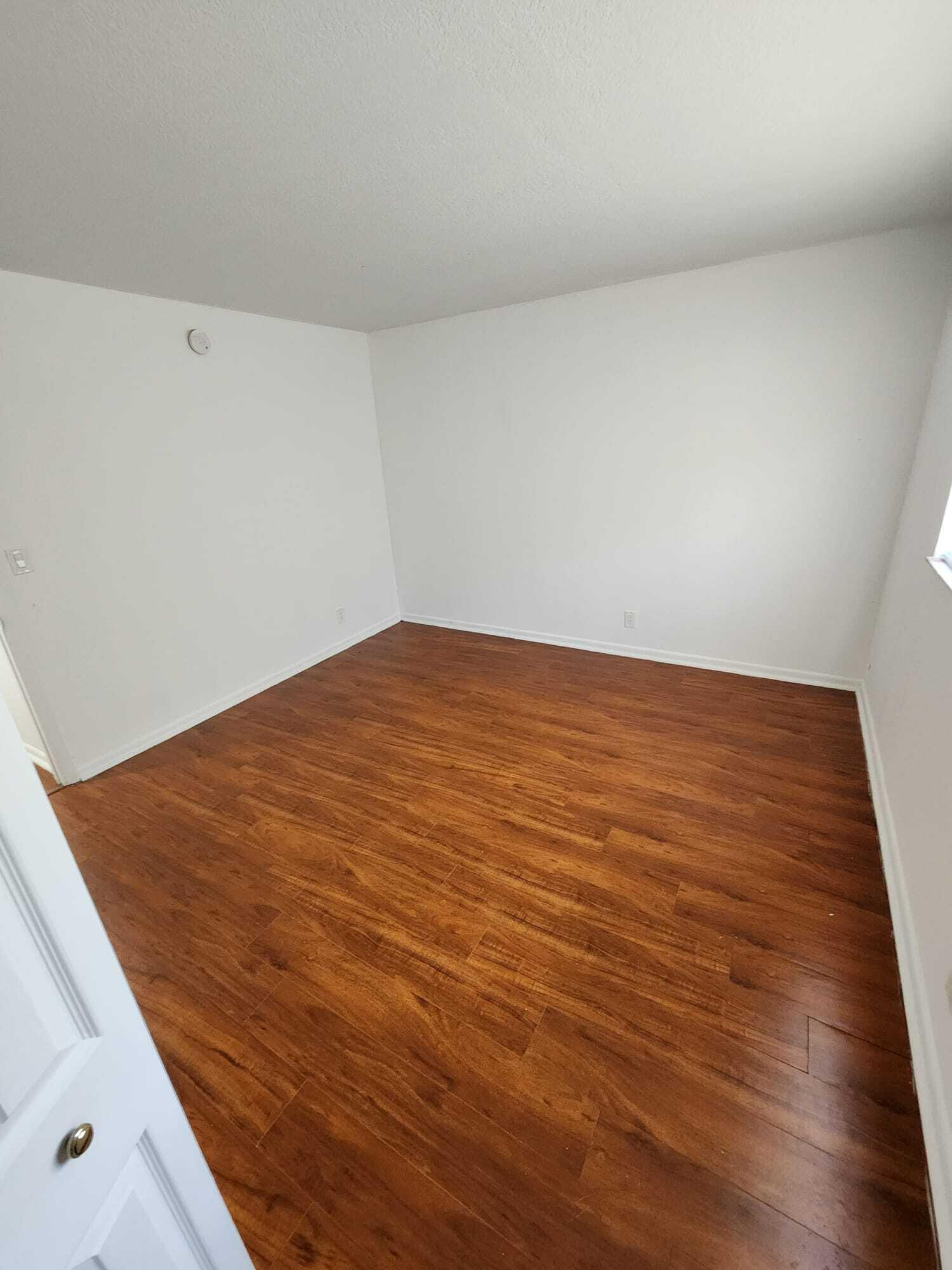 TOWNHOUSES OF PLANTATION - Residential Lease
