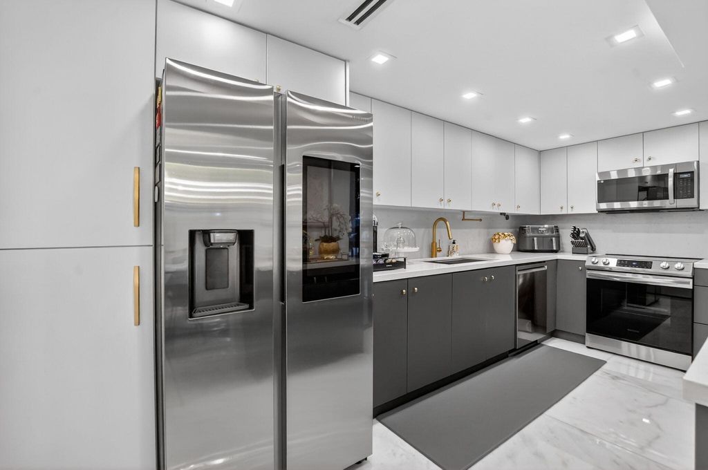 Photo of 1834 Bridgewood Drive, Boca Raton, FL 33434 (MLS # R11161746)