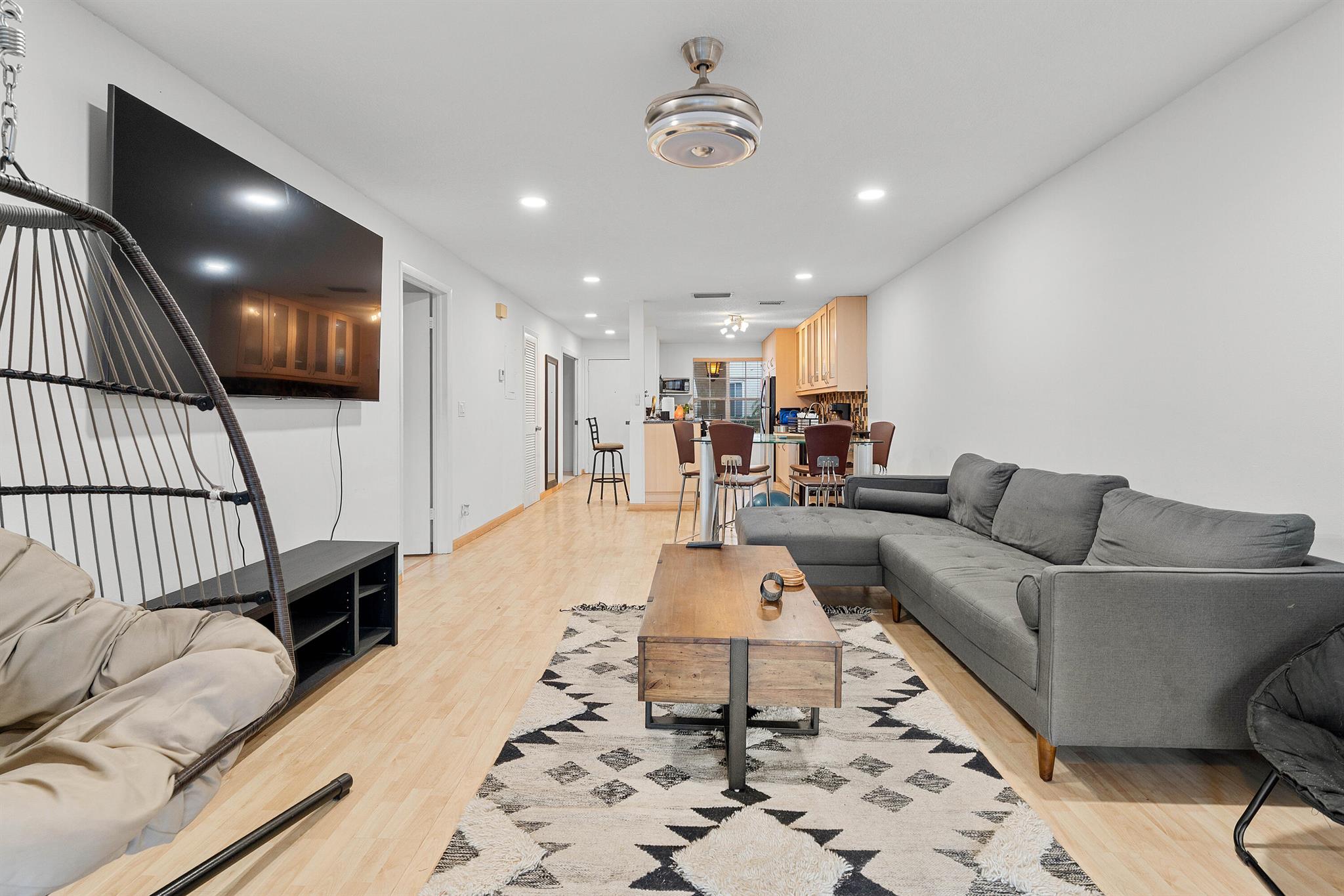 PALM GREENS AT VILLA DEL - Residential