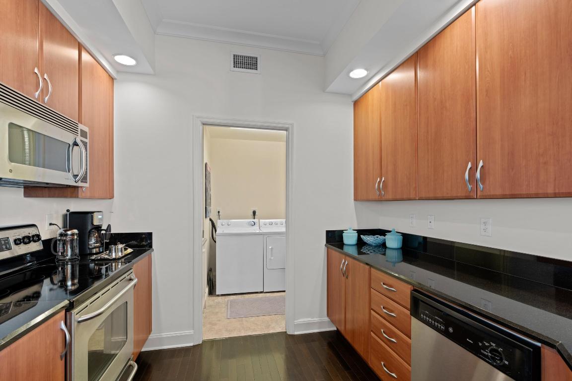 ONE CITY PLAZA CONDOMINIUM - Residential