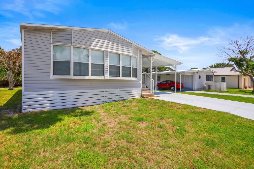 Photo of 70 Golf Drive, Port Saint Lucie, FL 34952 (MLS # B26027306)