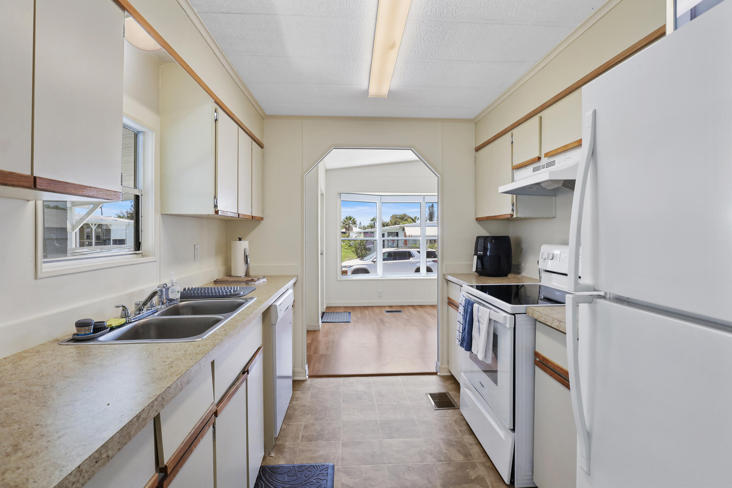 Spanish Lakes - Residential