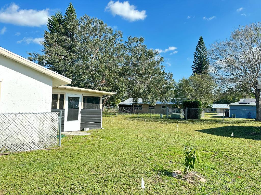 PORT ST LUCIE SECTION 42 1ST REPLAT - Residential