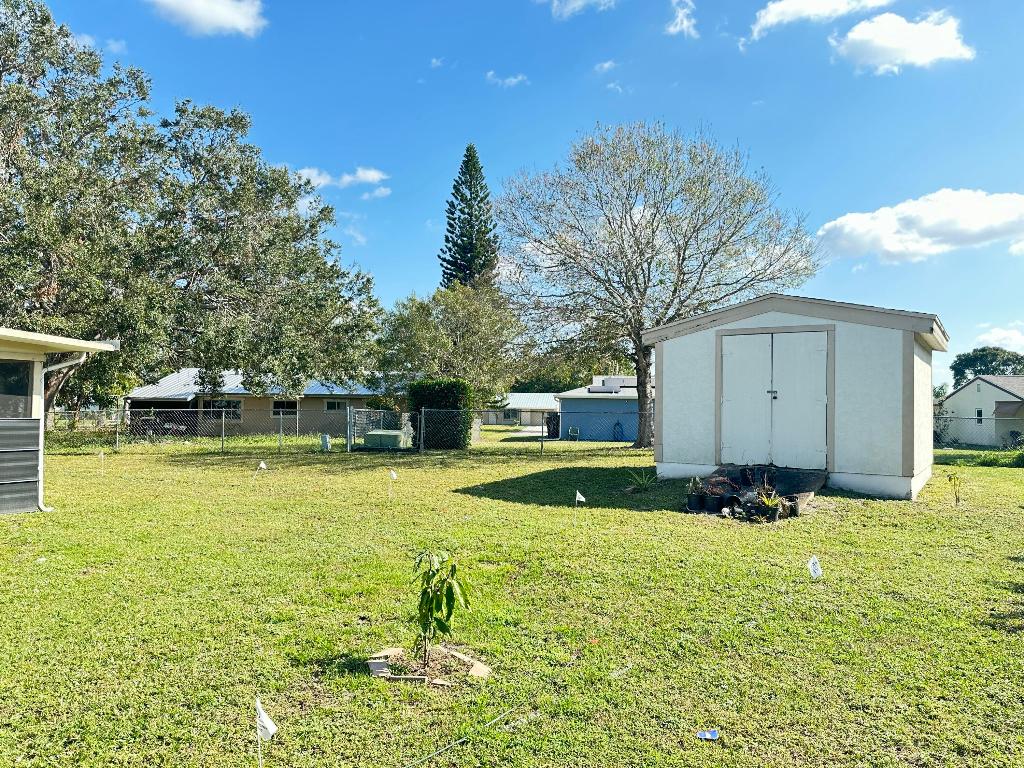 PORT ST LUCIE SECTION 42 1ST REPLAT - Residential